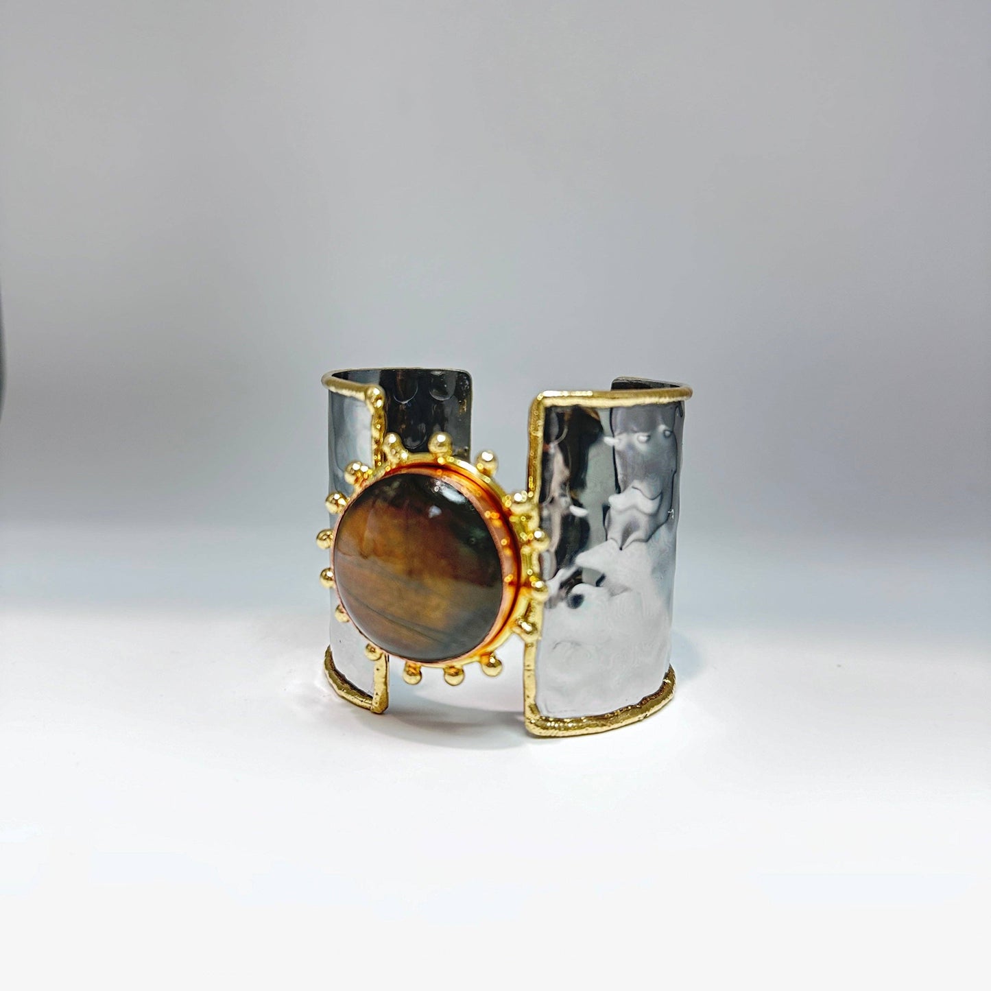 Dana Cuff: Labradorite